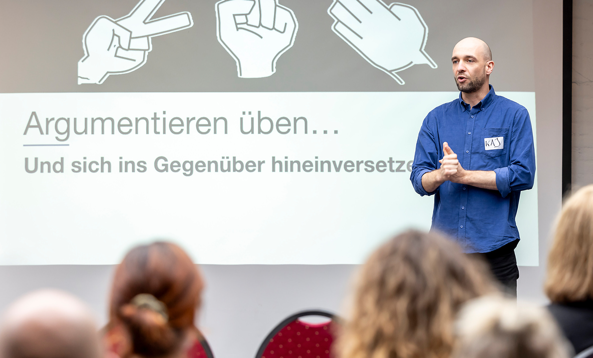 Smilla Dankert | Zukunftsnetz Mobilität NRW