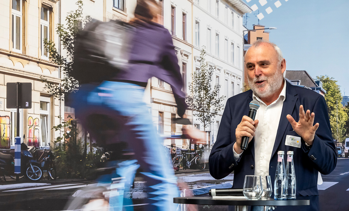Smilla Dankert | Zukunftsnetz Mobilität NRW