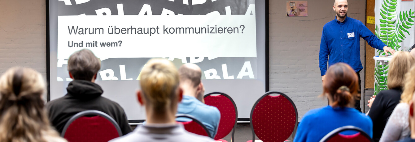 Fachgruppe I Vom Konzept zur Kommunikation. Wie über Mobilstationen reden? Fachgruppe I Vom Konzept zur Kommunikation. Wie über Mobilstationen reden?