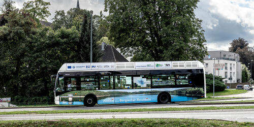 Fachgruppe | Öffentliche Verkehre in ländlichen Räumen - Stärkung der Mobilität dank Sharing-Angeboten und vernetzter Mobilität Fachgruppe | Öffentliche Verkehre in ländlichen Räumen - Stärkung der Mobilität dank Sharing-Angeboten und vernetzter Mobilität